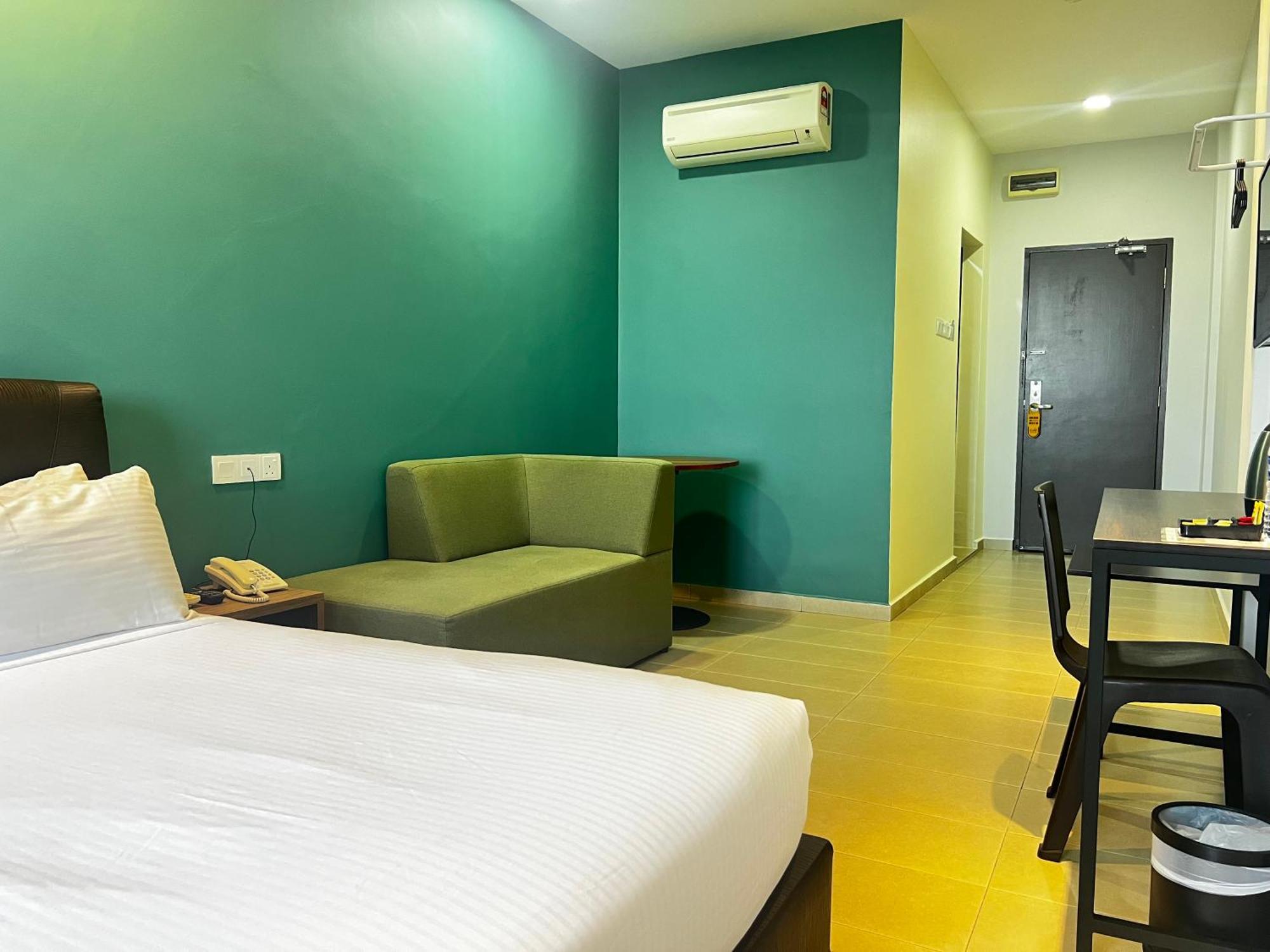 Sin Lien Hotel Keluang Eksteriør bilde
