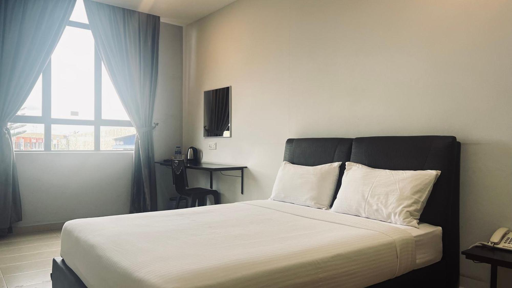 Sin Lien Hotel Keluang Eksteriør bilde