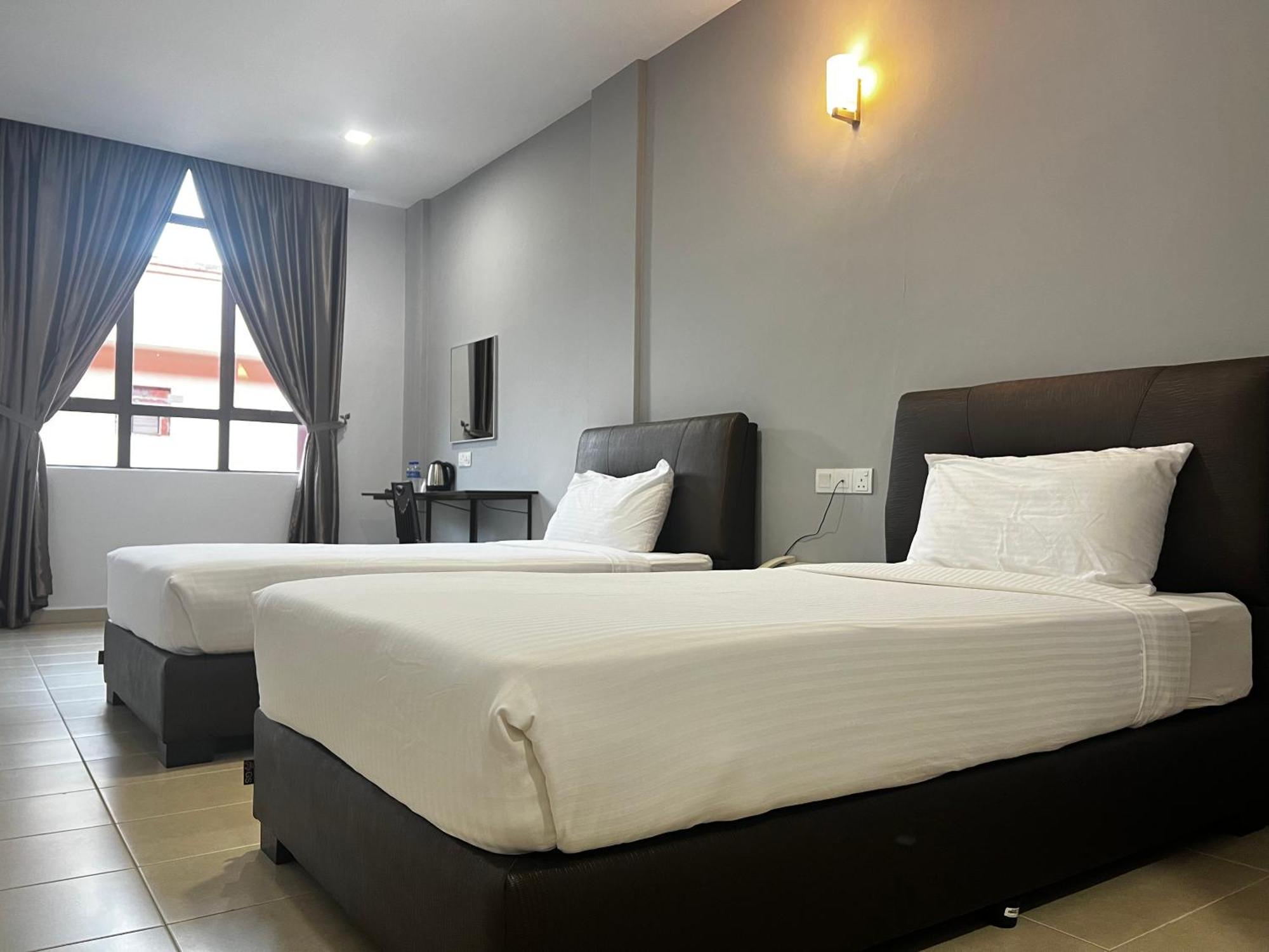 Sin Lien Hotel Keluang Eksteriør bilde