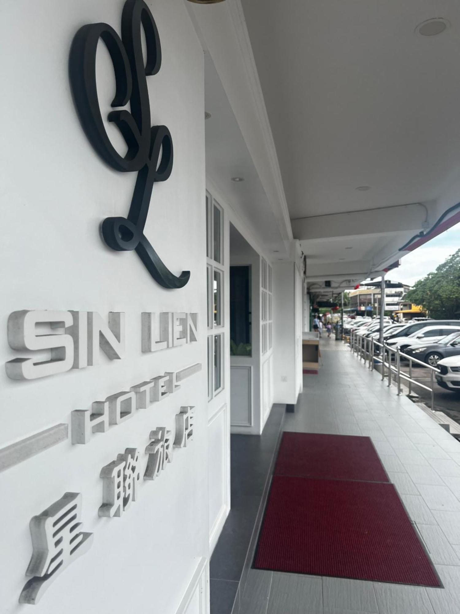 Sin Lien Hotel Keluang Eksteriør bilde